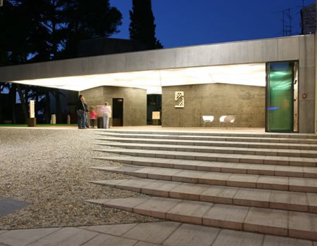 8: Visit Lapidarium Museum